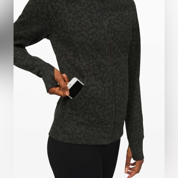 Lululemon 2019 Scuba Hoodie Cotton FleeceFormation Camo Evergreen Multi size 4 - Picture 1 of 7